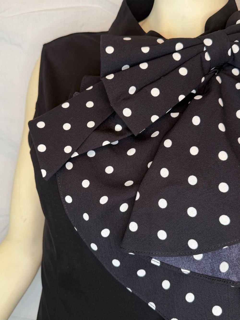Gracia Black Polka Dot Bow Sleeveless Blouse Top Size M - Picture 3 of 6